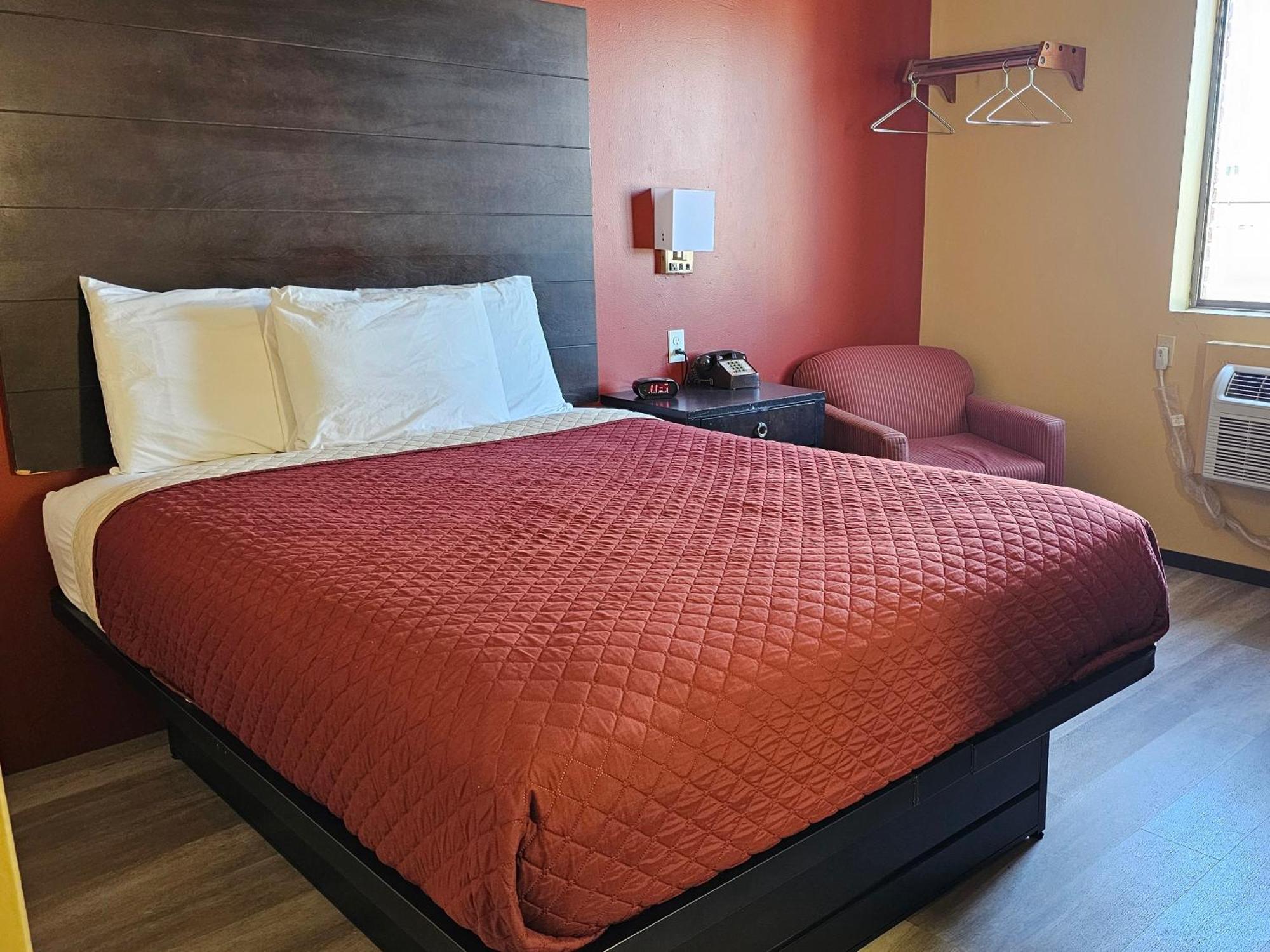 Budgetel Inn & Suites Fort Scott Luaran gambar