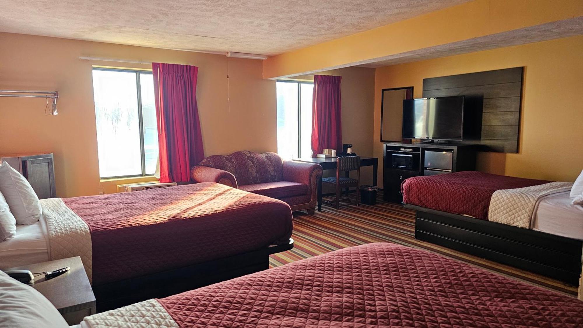 Budgetel Inn & Suites Fort Scott Luaran gambar